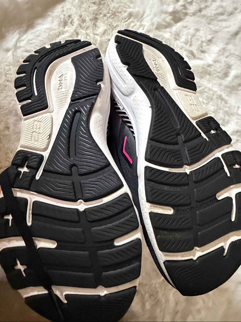 Brooks Women's Adrenaline GTS 23 Running Sneakers - Picture 11 of 14